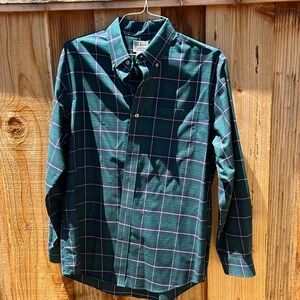 L.L.Bean Men’s Button-Up Long Sleeve Shirt! Great Condition!